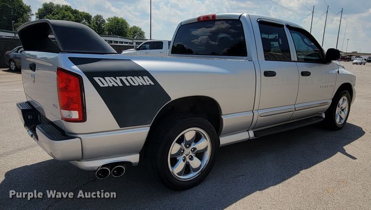 image for item HF9350 2005 Dodge Ram 1500  Quad Cab pickup truck