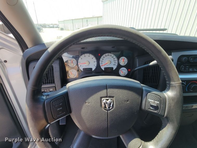 image for item HF9350 2005 Dodge Ram 1500  Quad Cab pickup truck