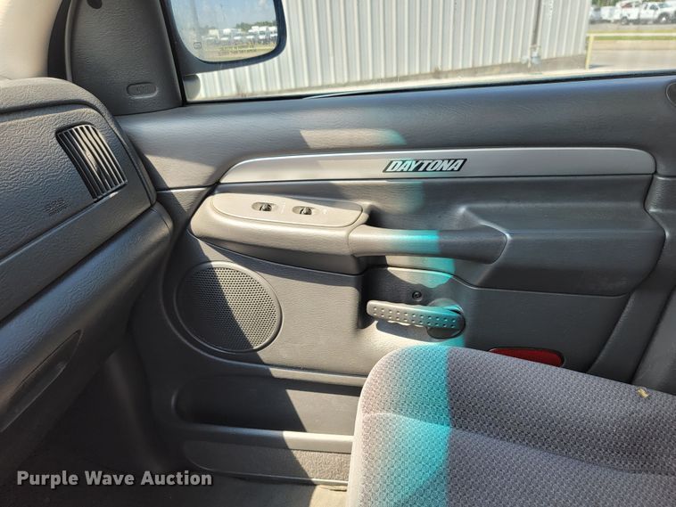 image for item HF9350 2005 Dodge Ram 1500  Quad Cab pickup truck