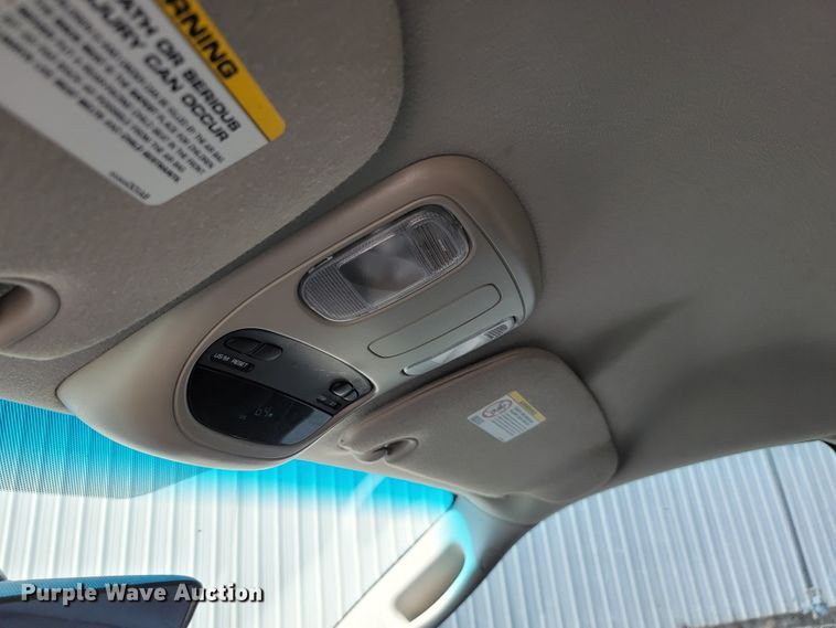 image for item HF9350 2005 Dodge Ram 1500  Quad Cab pickup truck