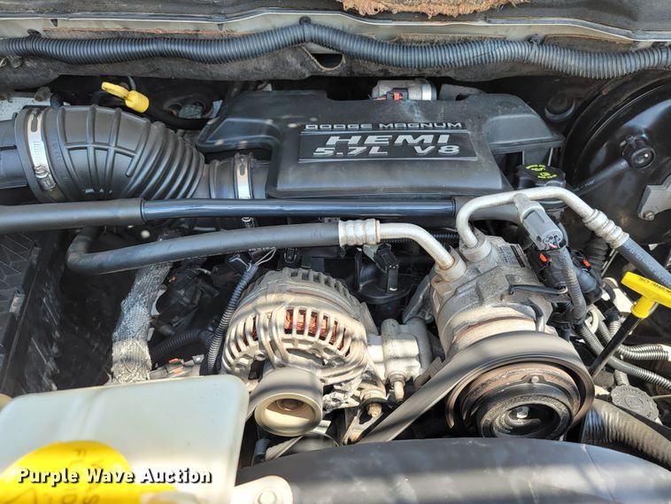 image for item HF9350 2005 Dodge Ram 1500  Quad Cab pickup truck