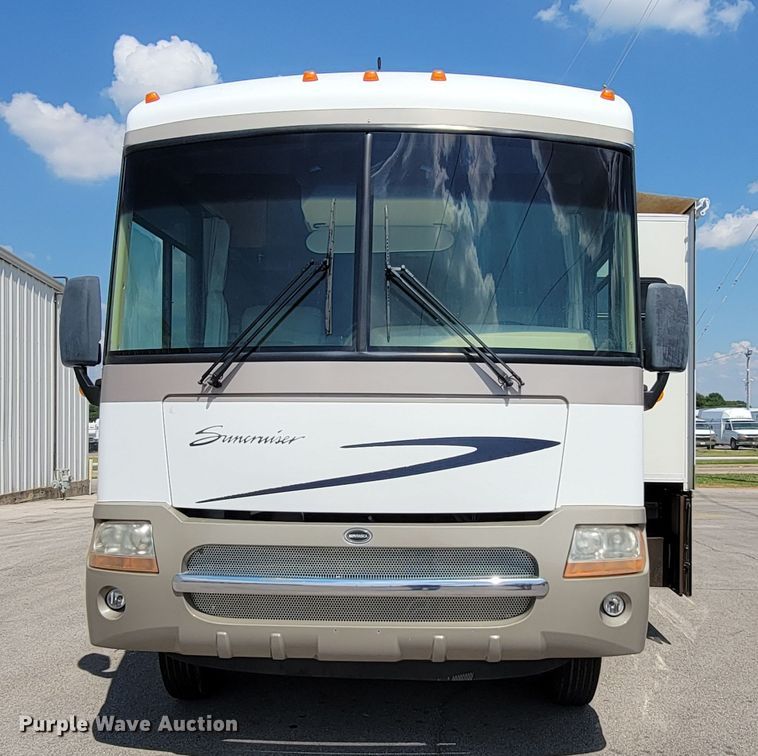 image for item HF9351 2005 Itasca Suncruiser  RV