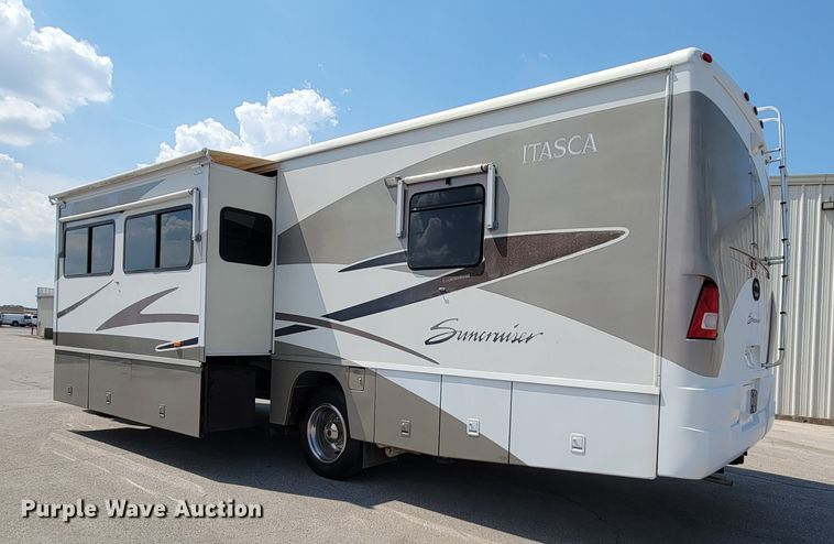 image for item HF9351 2005 Itasca Suncruiser  RV