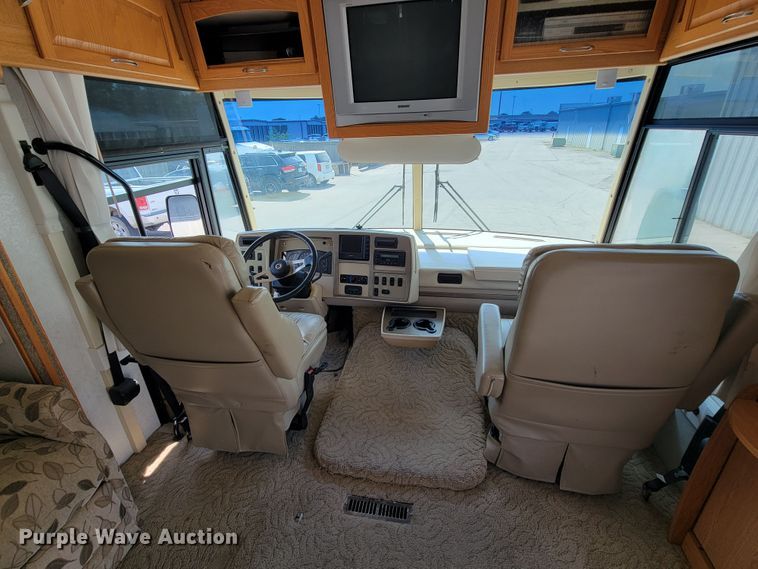 image for item HF9351 2005 Itasca Suncruiser  RV