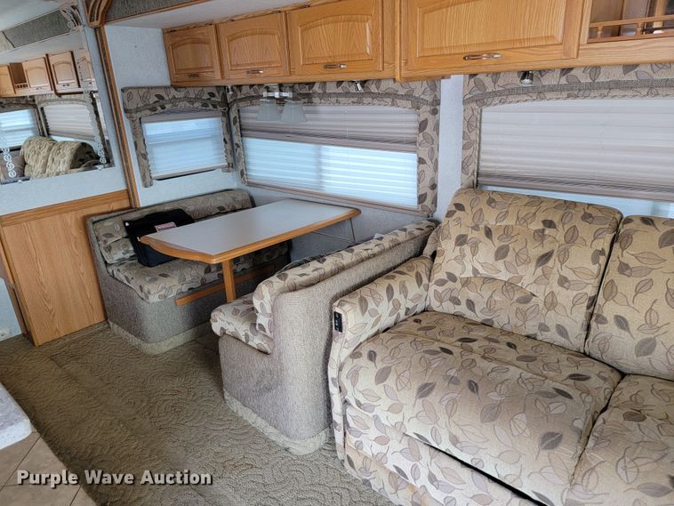 image for item HF9351 2005 Itasca Suncruiser  RV