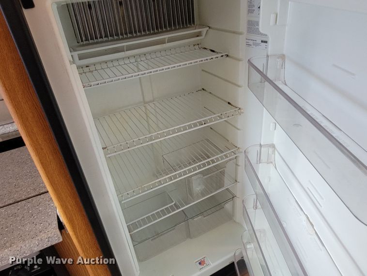 image for item HF9351 2005 Itasca Suncruiser  RV