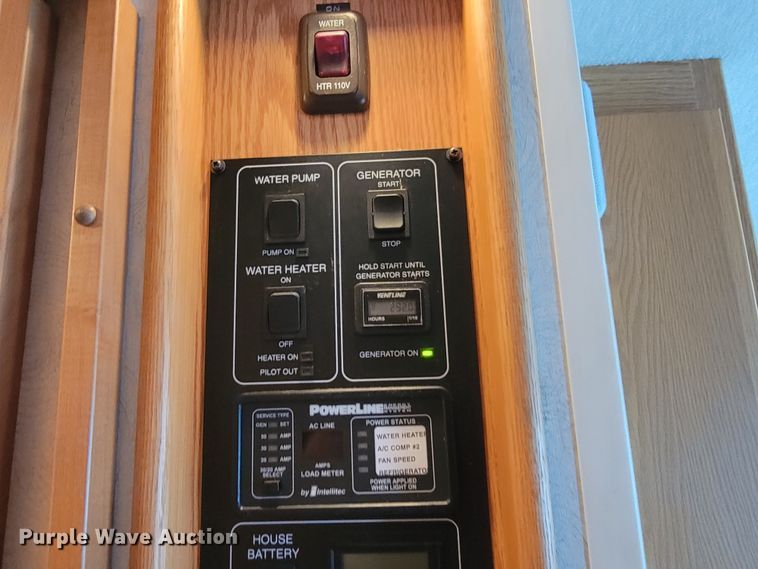 image for item HF9351 2005 Itasca Suncruiser  RV