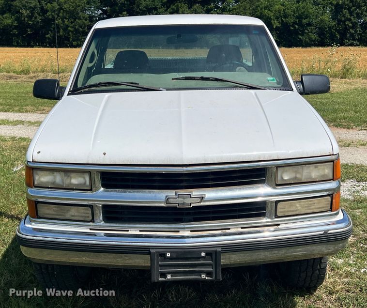 image for item HL9247 2000 Chevrolet Cheyenne 2500  pickup truck