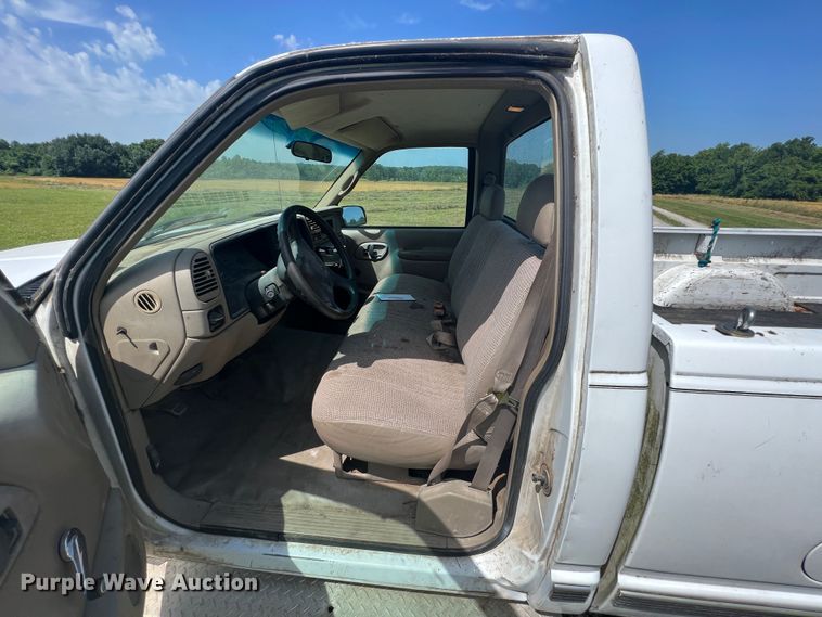 image for item HL9247 2000 Chevrolet Cheyenne 2500  pickup truck