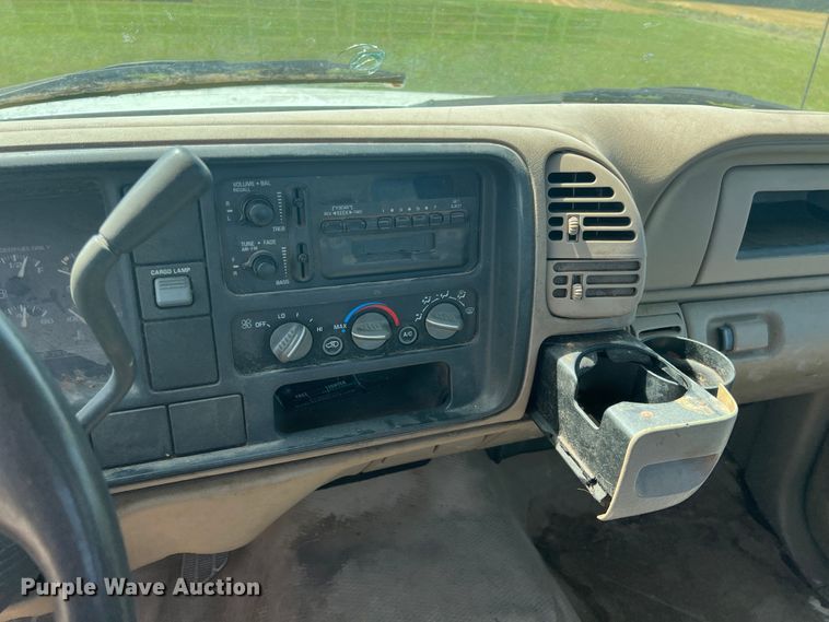 image for item HL9247 2000 Chevrolet Cheyenne 2500  pickup truck