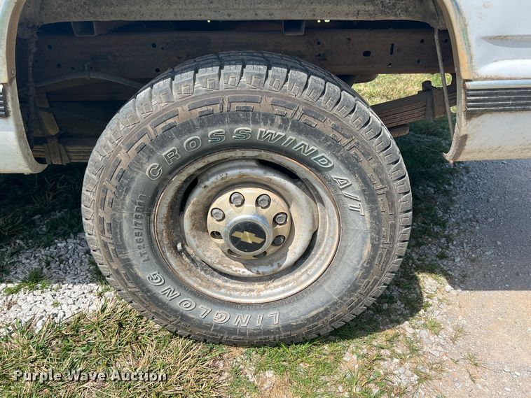 image for item HL9247 2000 Chevrolet Cheyenne 2500  pickup truck