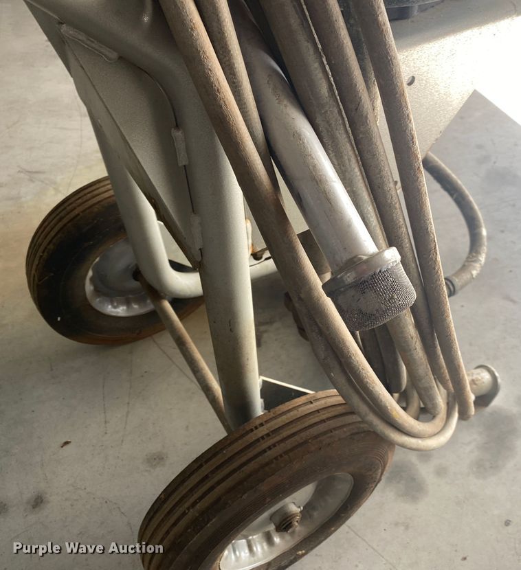 image for item JA9171 Graco Xtreme X70  paint sprayer