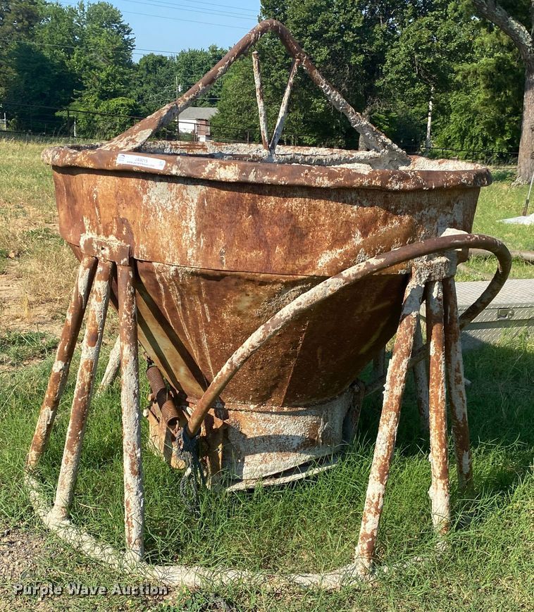 image for item JA9215 Concrete bucket