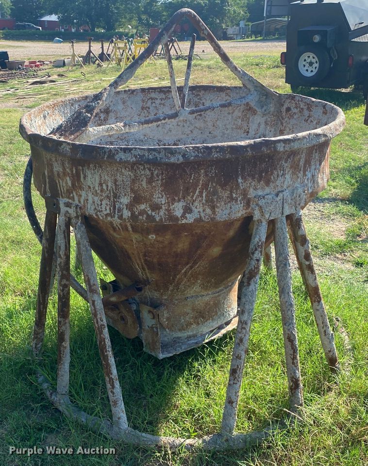 image for item JA9215 Concrete bucket
