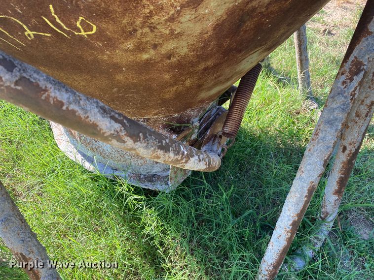 image for item JA9215 Concrete bucket