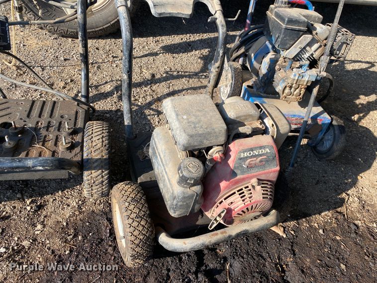 image for item JA9219 (2) pressure washers