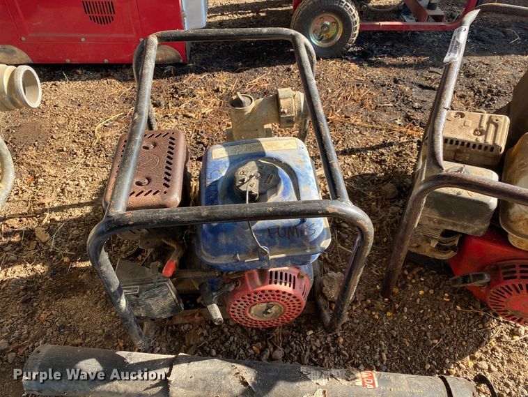 image for item JA9220 (2) water pumps