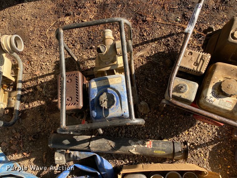 image for item JA9220 (2) water pumps