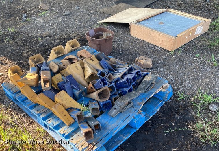 image for item JA9225 Excavator parts