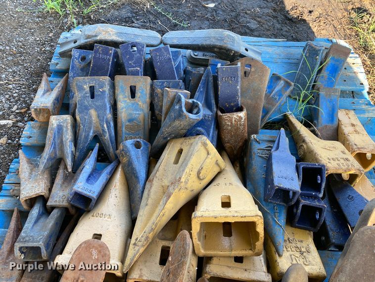 image for item JA9225 Excavator parts