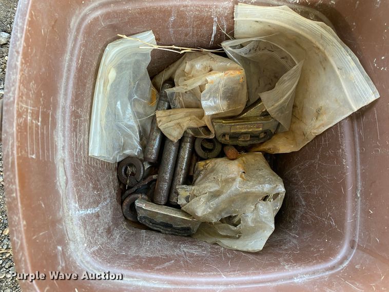 image for item JA9225 Excavator parts