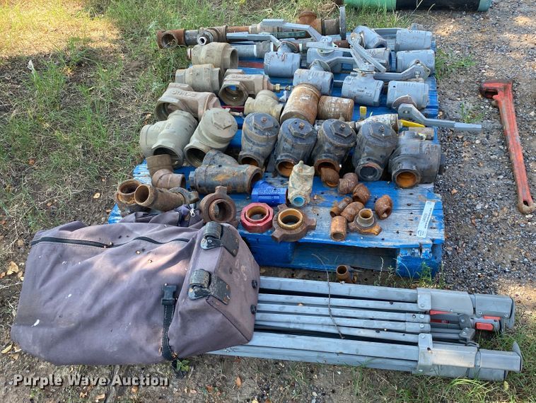 image for item JA9231 Gas valves and pipe fittings