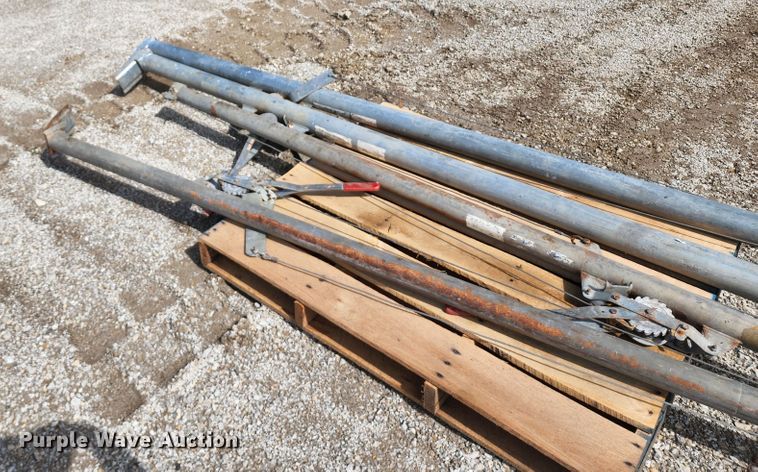 image for item JA9864 (4) house jacks