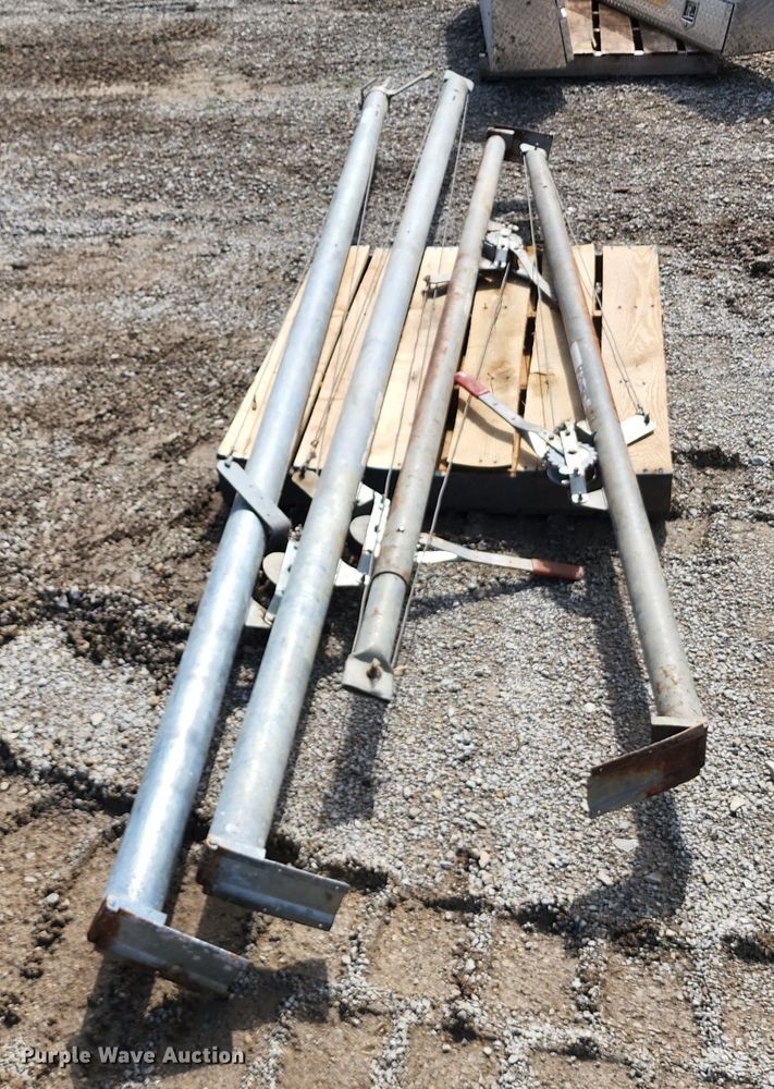 image for item JA9864 (4) house jacks