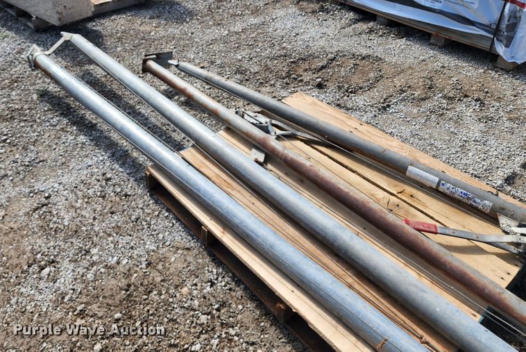 image for item JA9864 (4) house jacks