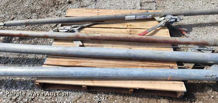 image for item JA9864 (4) house jacks