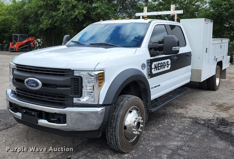 image for item JA9871 2019 Ford F450 Super Duty XL  utility / service truck