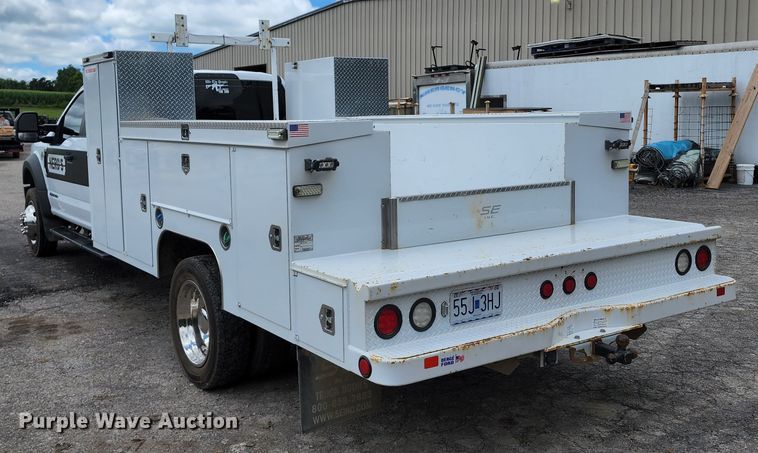 image for item JA9871 2019 Ford F450 Super Duty XL  utility / service truck