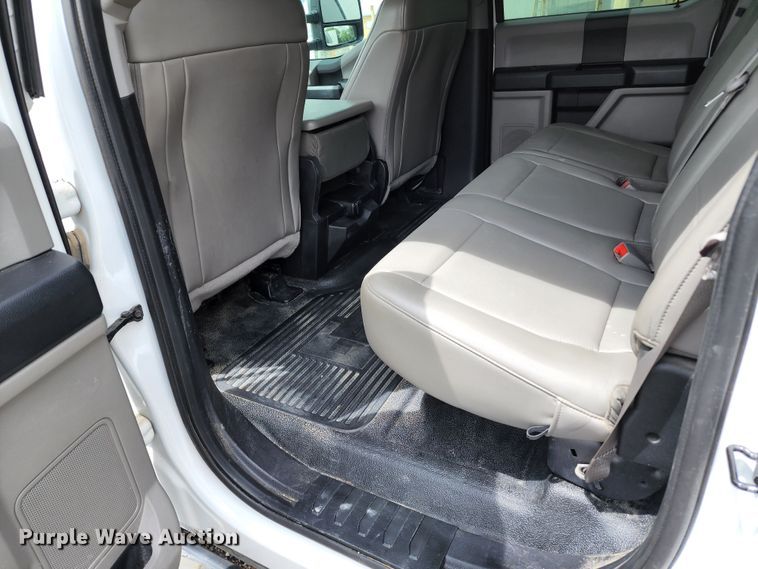 image for item JA9871 2019 Ford F450 Super Duty XL  utility / service truck