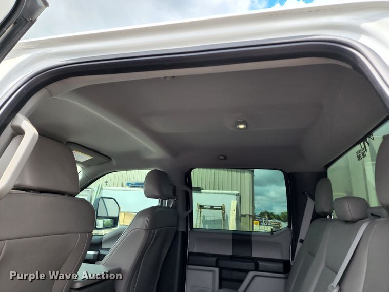 image for item JA9871 2019 Ford F450 Super Duty XL  utility / service truck