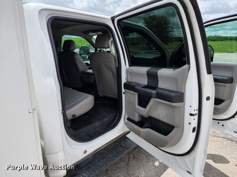 image for item JA9871 2019 Ford F450 Super Duty XL  utility / service truck