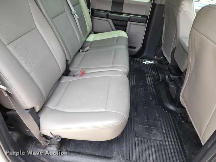 image for item JA9871 2019 Ford F450 Super Duty XL  utility / service truck