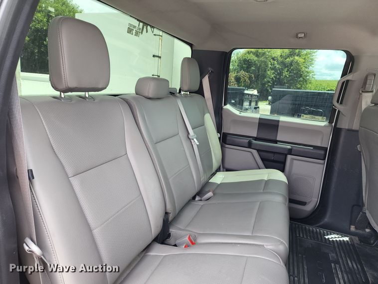 image for item JA9871 2019 Ford F450 Super Duty XL  utility / service truck