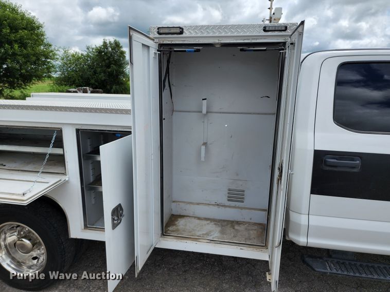 image for item JA9871 2019 Ford F450 Super Duty XL  utility / service truck