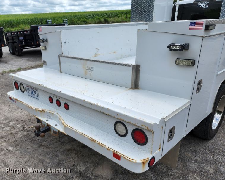 image for item JA9871 2019 Ford F450 Super Duty XL  utility / service truck