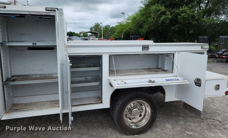 image for item JA9871 2019 Ford F450 Super Duty XL  utility / service truck