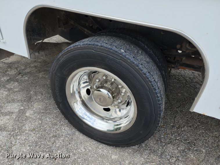 image for item JA9871 2019 Ford F450 Super Duty XL  utility / service truck