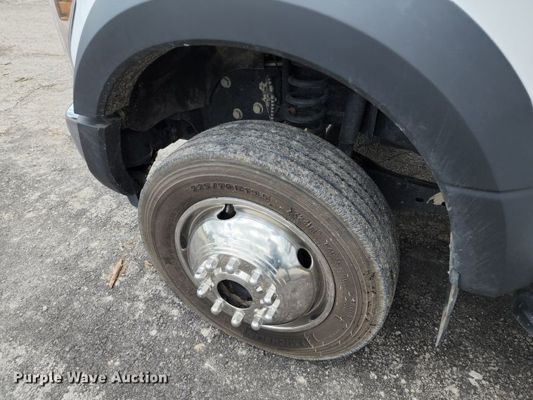 image for item JA9871 2019 Ford F450 Super Duty XL  utility / service truck