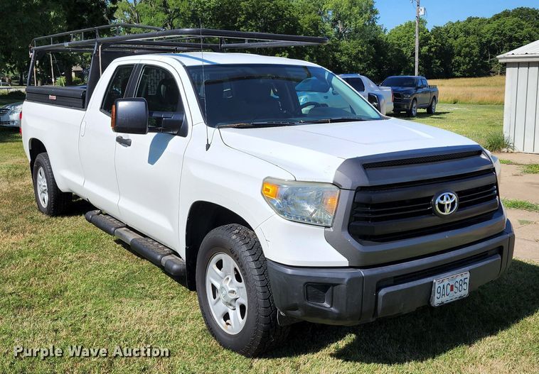 image for item JA9877 2014 Toyota Tundra  Double Cab pickup truck