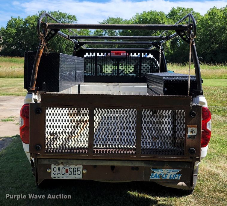 image for item JA9877 2014 Toyota Tundra  Double Cab pickup truck