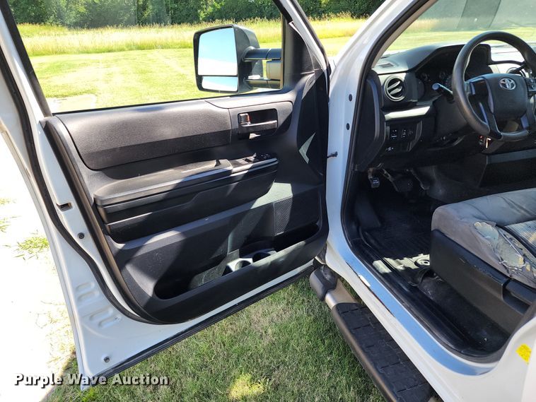 image for item JA9877 2014 Toyota Tundra  Double Cab pickup truck