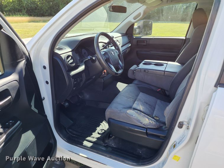 image for item JA9877 2014 Toyota Tundra  Double Cab pickup truck