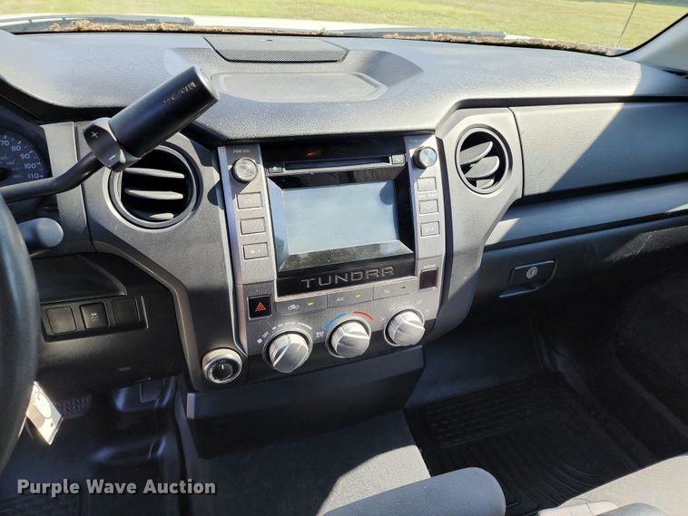 image for item JA9877 2014 Toyota Tundra  Double Cab pickup truck