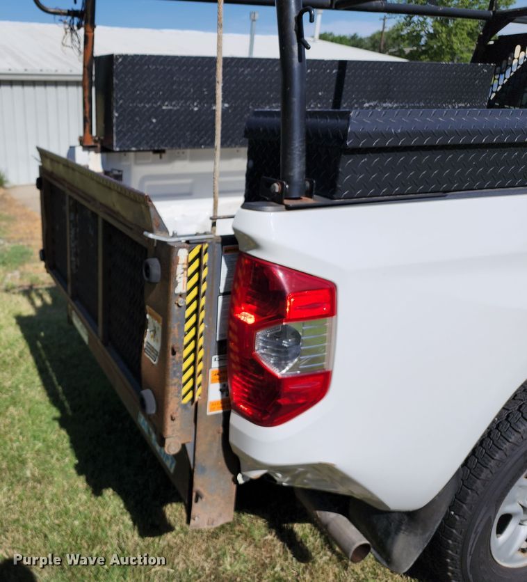 image for item JA9877 2014 Toyota Tundra  Double Cab pickup truck