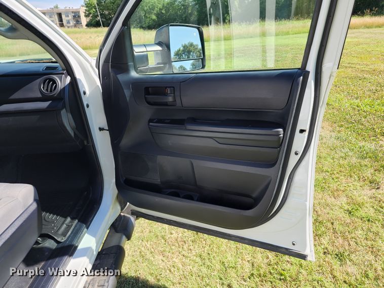 image for item JA9877 2014 Toyota Tundra  Double Cab pickup truck