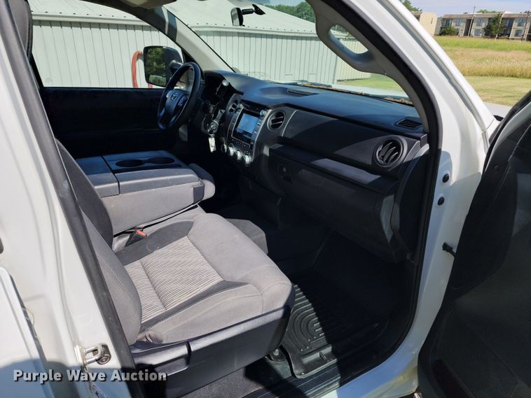 image for item JA9877 2014 Toyota Tundra  Double Cab pickup truck